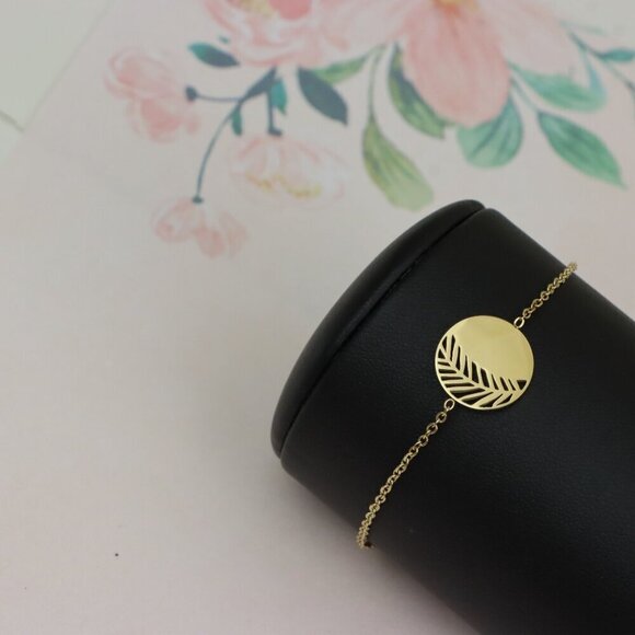 Yellow Gold Bracelet with Leaf Cutout Charm, Adjustable Size, XPBL0623 - Picture 9 of 12